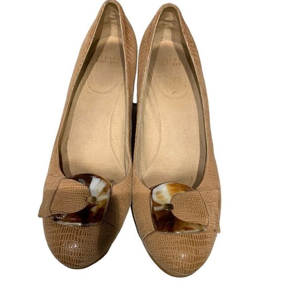 Stuart Weitzman Leather Tan Bucalina Buckle
Wedge Textured Heel Women 11M VGUC - Picture 1 of 9